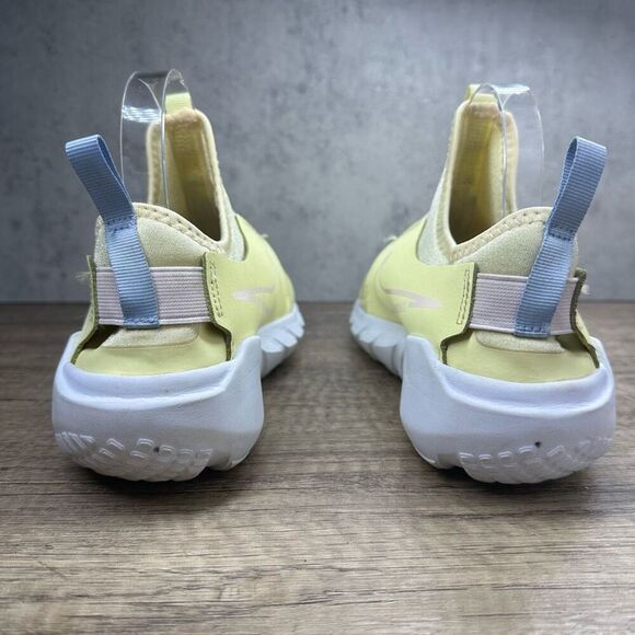 Nike~Girl’s~Flex Runner 2 (GS)~Citron Tint/Pearl Pink~Size 6y - Picture 4 of 7